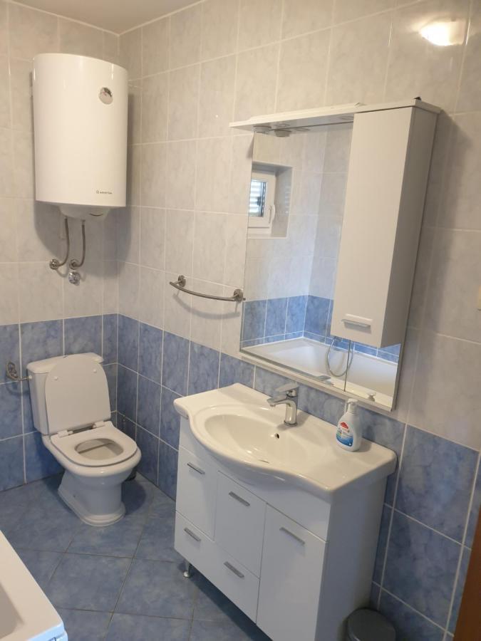 Apartmani Goga Стариград-Пакленица Екстериор снимка