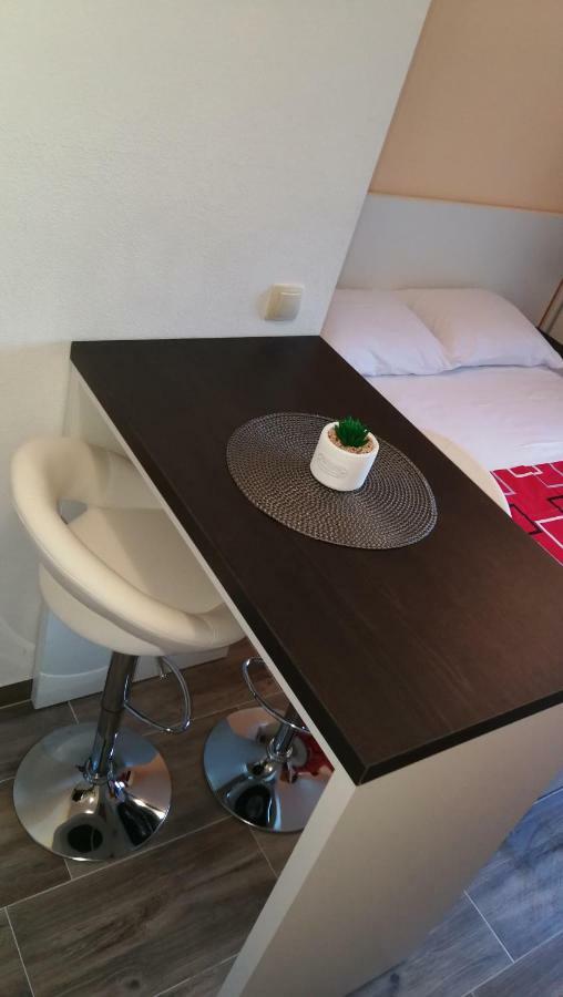 Apartmani Goga Стариград-Пакленица Екстериор снимка